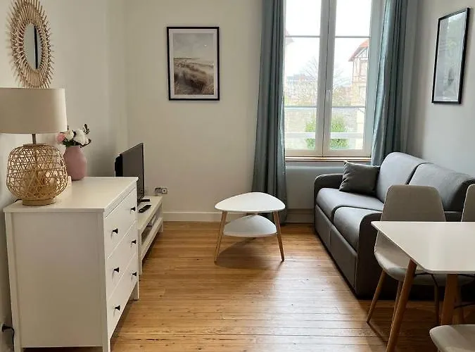 Superbe Proche Port Guillaume Apartmán *