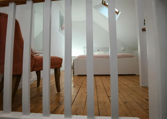 Superbe Proche Port Guillaume