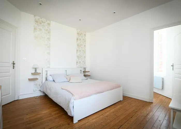 Superbe Proche Port Guillaume